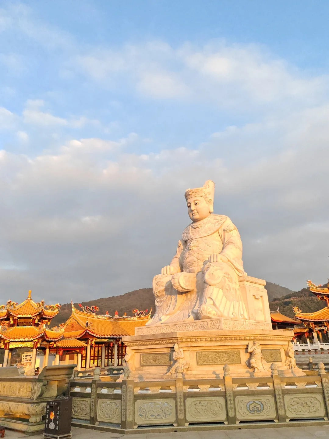 代烧香代祈福（泉州诗山镇凤山寺）